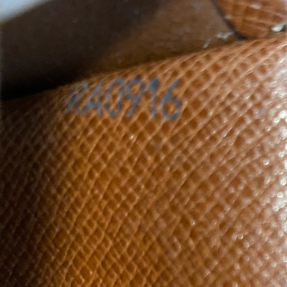 Authentic Louis Vuitton Classic Monogram canvas Porte Monnaie tressor wallet - Picture 4 of 8